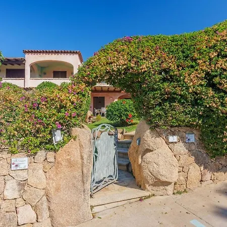 Casa N 8 Li Menduli Hébergement de vacances *